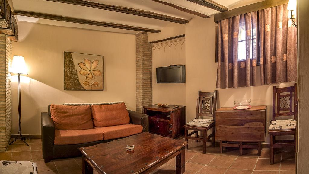 Apartamentos Los Aljezares Gea De Albarracin Ngoại thất bức ảnh