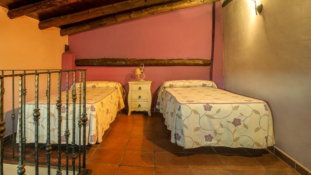Apartamentos Los Aljezares Gea De Albarracin Ngoại thất bức ảnh