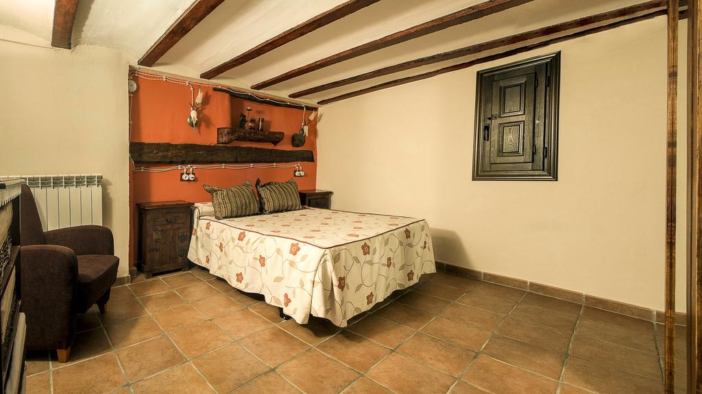 Apartamentos Los Aljezares Gea De Albarracin Ngoại thất bức ảnh